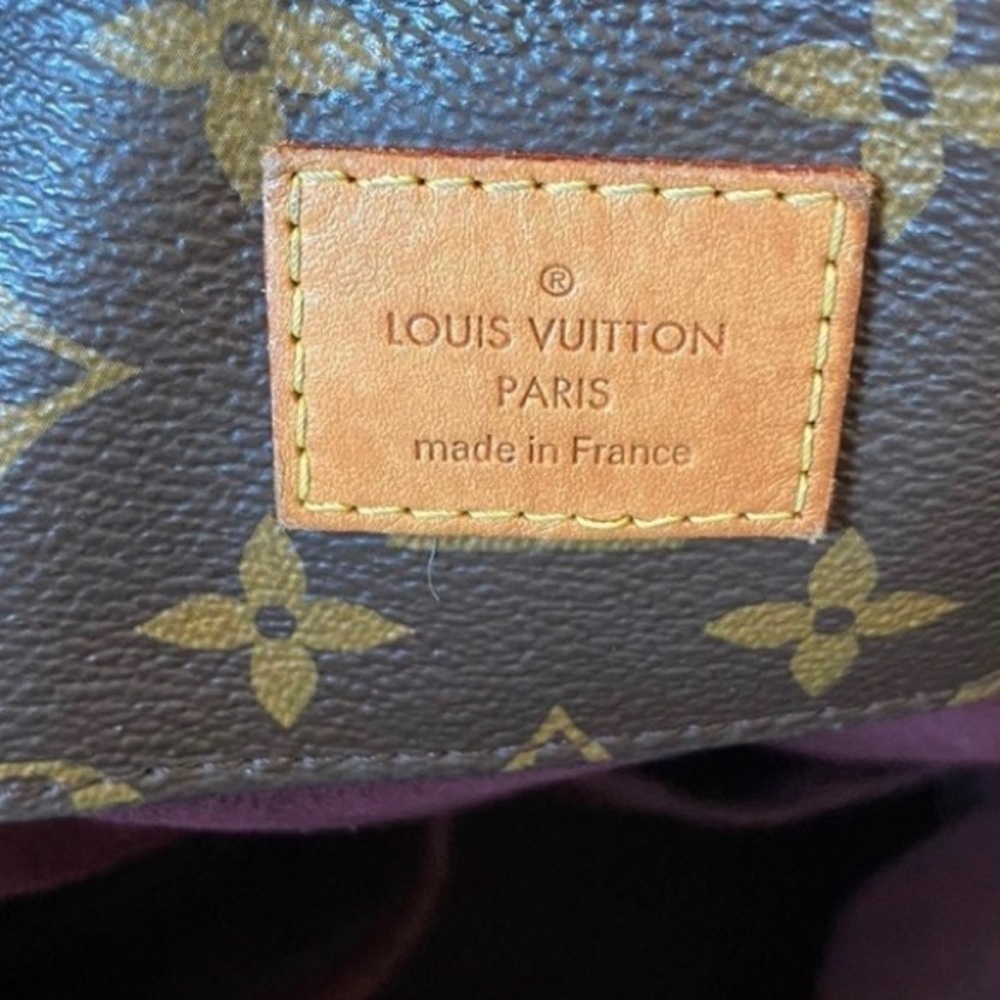 Louis Vuitton - Picture 9 of 15